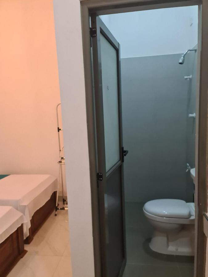 Ceylon Lodge - Airport Transit Hostel Negombo Exterior foto